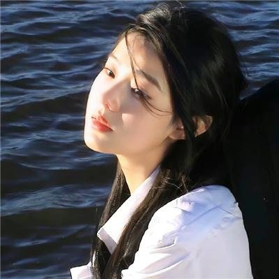 黑暗中的两个人